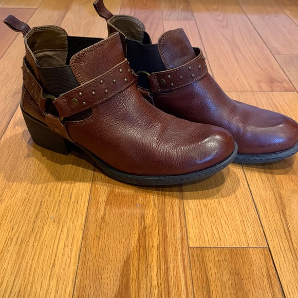 B.O.C. Booties - Picture 1 of 7